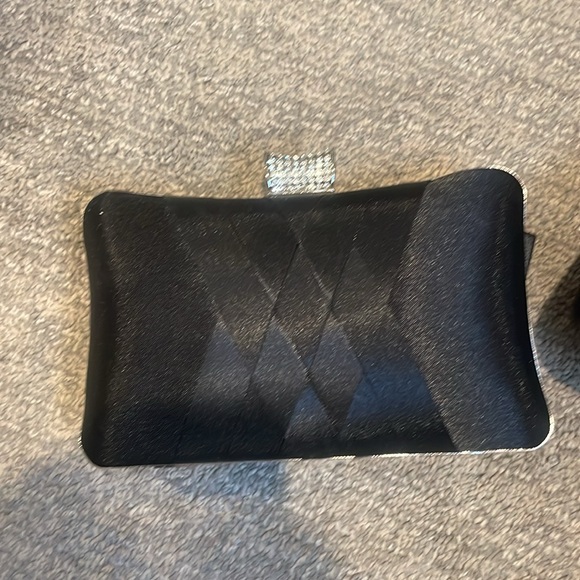 5 Evening Bags Black Clutches and Wristlets with Shiny&  Matte Finishes $10 each - Picture 2 of 7